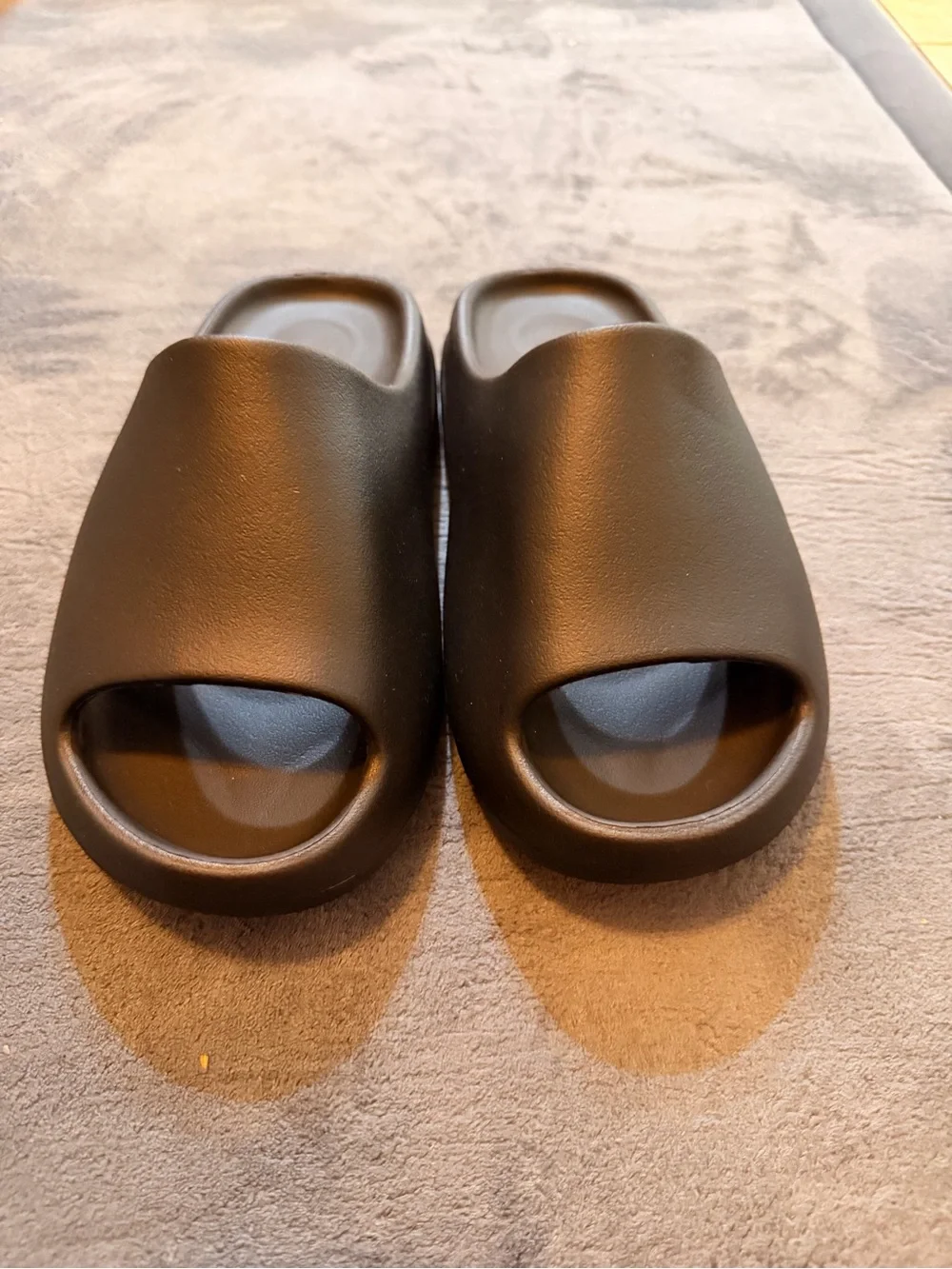 Sleek Black Slides - YS-01 Size 11
